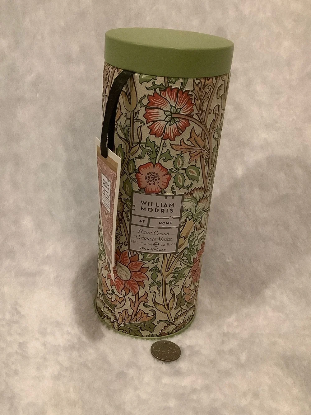 William Morris Co Scented Vanilla Sandalwood Hand Cream in Gift Tin NWT 3.4oz.